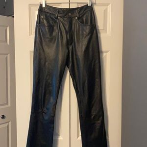 Black Leather High-Waisted Pants | Maxima